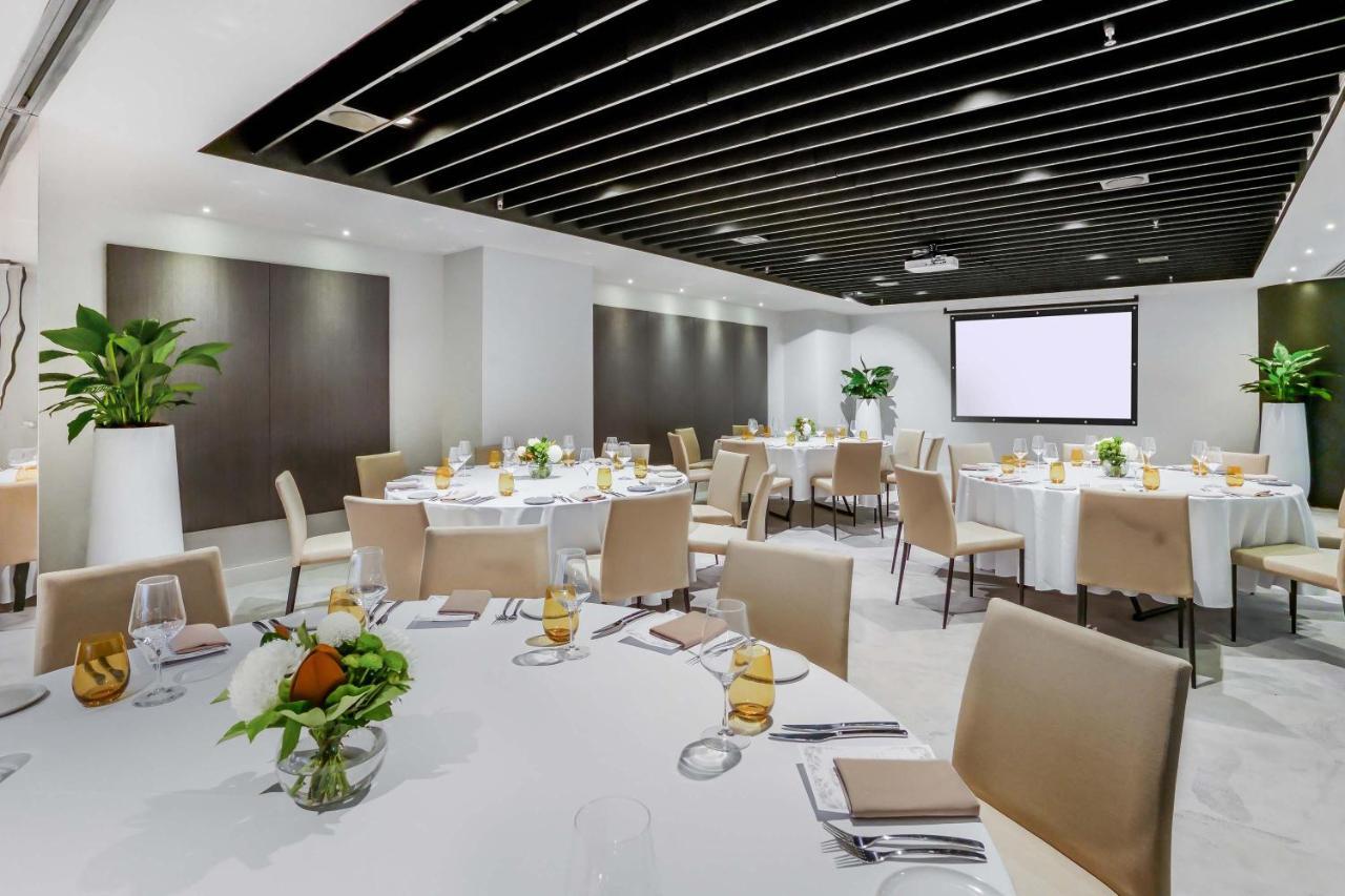 Peppers Waymouth Hotel Adelaide Eksteriør bilde The interior of the meeting room